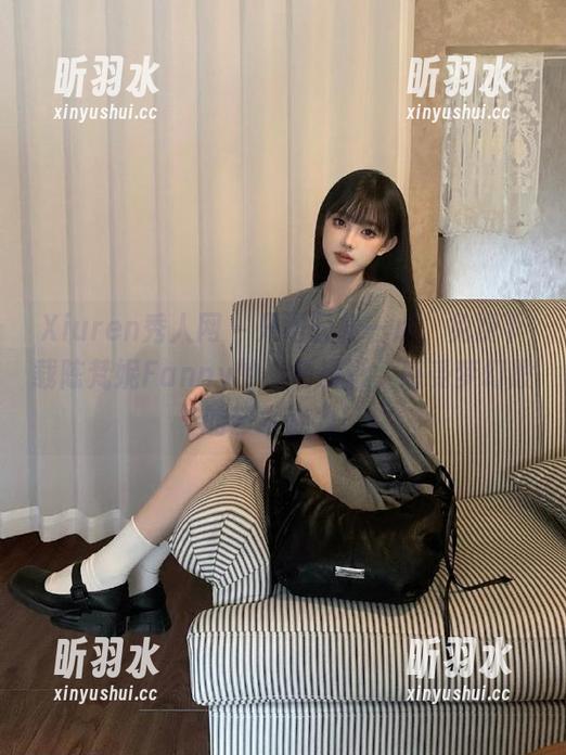 Xiuren秀人网 - 只需轻松一点，免费下载陈梵妮Fanny的粉色摄影，感受梦幻般的艺术魅力！