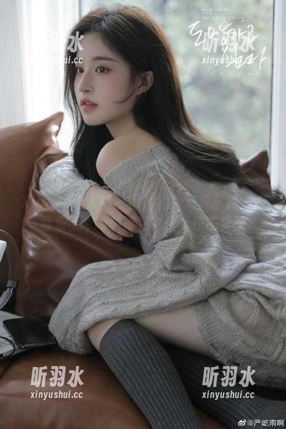 Xiuren秀人网 - 高清校服写真欣赏：陶喜乐_lele的青春物语与校园梦想