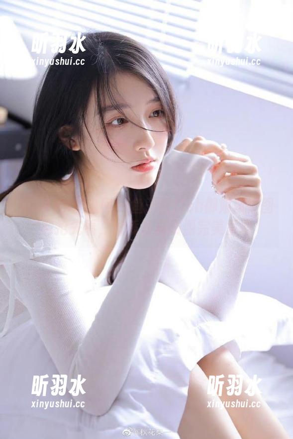 Xiuren秀人网 - 鱼子酱fish御姐风情图包抢先看，优质写真资源完美呈现