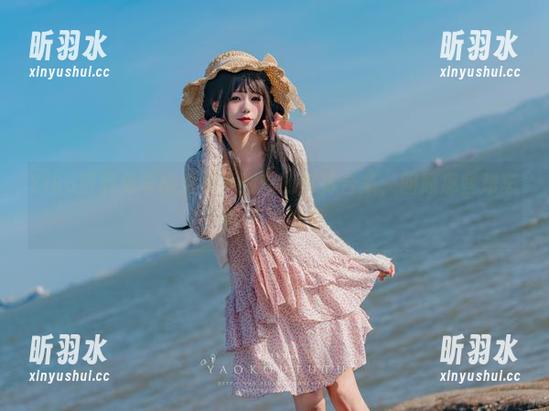 Yiko湿润兔与格温共同创作的写真合集，回顾那些难忘的照片瞬间
