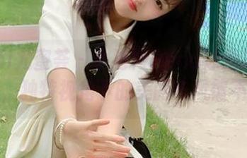 YouMi尤蜜荟 - 小海臀Rena泳池写真福利原图，独特视角下的美丽与风情不断闪耀