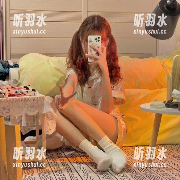 beautyleg-Anita beautyleg - 探索Anita的可爱私拍图包,感受青春与活力的完美结合