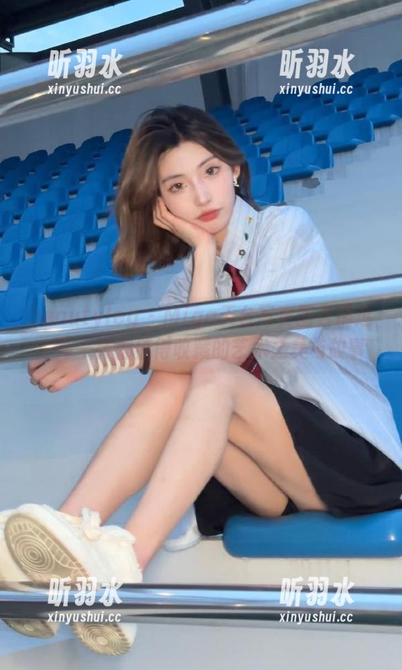 beautyleg - Miga天台写真图包精选：每一张都值得收藏的艺术之美与故事