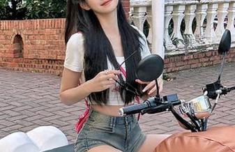 beautyleg - Queena的秘密：这是一份值得下载的写真作品集，展现她的无限魅力与风情！