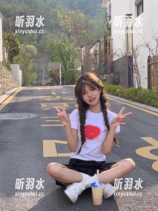 beautyleg - 原图独家！林瑞瑜蕾丝写真，感受她在镜头前的迷人魅力与气质！