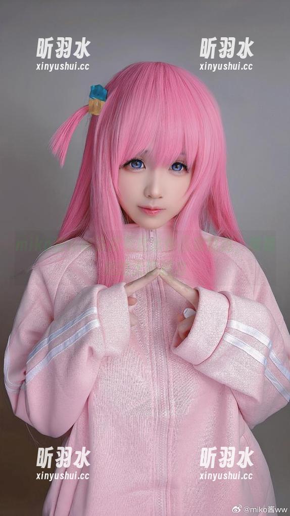 miko酱ww漆皮死库水作品集精选，展现她的无限魅力