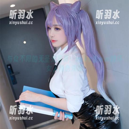 与众不同的无圣光写真：miko酱ww的坏女人角色演绎
