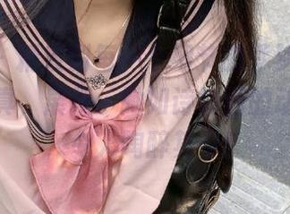 pans - 精致到每一个细节的梦梦高清比基尼写真，展现了她如诗如画的动人身姿，令人陶醉其中！