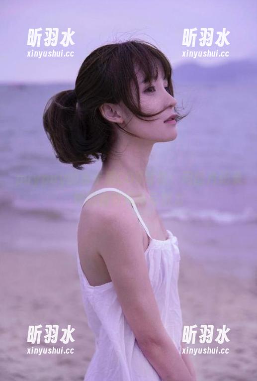 puypuy的水手服COS写真：用图片记录她的独特风格与魅力