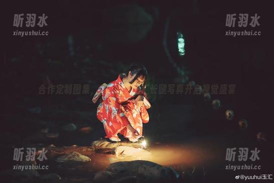 合作定制图集，yuuhui玉汇长腿写真开启视觉盛宴