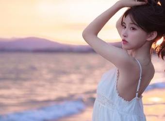 丽柜 - 美丽夺目的“AMY套装”图包分享，时尚小姐姐的绝美写真