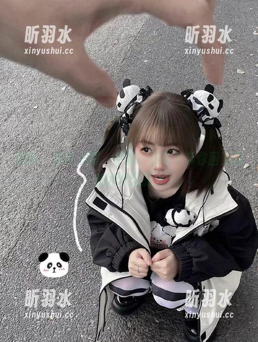 丽柜 - 福利无限，伊园校服写真带你回到甜美的校园时光