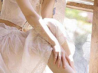 丽柜 - 奈沐子无圣光写真：裸足摄影原图，感受自然的柔软