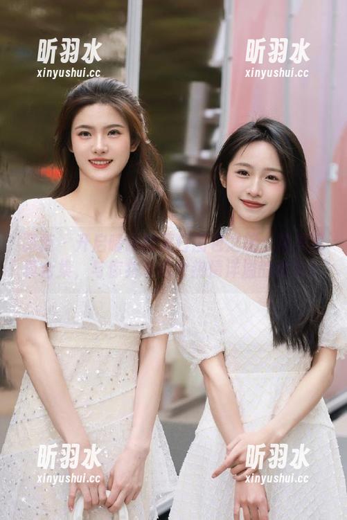 丽柜 - 开启晴晴的夏日图包之旅：精美写真合集，与你共享这个热情洋溢的季节！