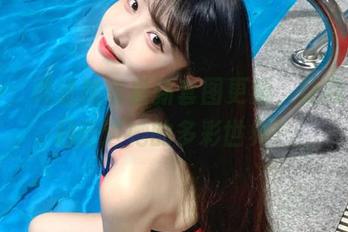 丽柜 - 潘潘教室最新套图更新，让我们一起走进她的多彩世界！