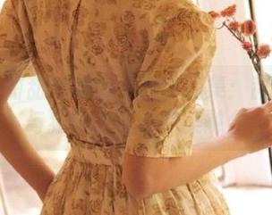 丽柜 - 甜甜的制服写真作品集：甜美风格与独特个性的完美融合