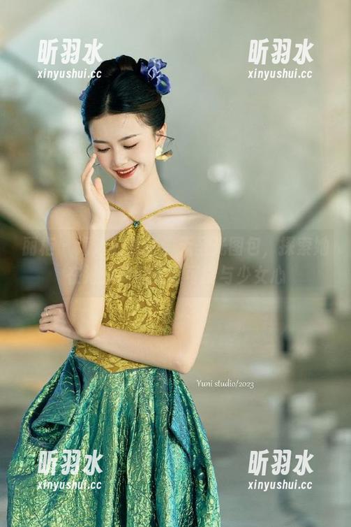 丽柜-甜甜 丽柜 - 海边的甜甜:无圣光图包,探索她在海浪间的无限可能与少女心