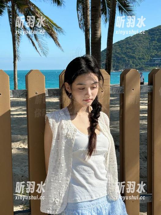 丽柜-苏黎 丽柜 - 解锁苏黎的高清肉丝作品,瞬间把你带入不一样的梦幻画卷!
