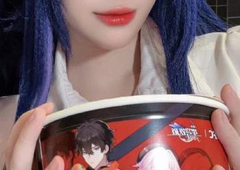 最新力作揭晓，九言的胡桃作品将带你步入一个梦幻的摄影世界！
