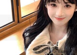 微密圈 - 圣诞红兔的魅力：于芷晴写真全集，记录每一个温暖瞬间