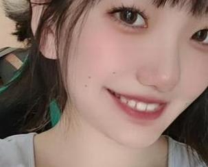 云溪溪奶桃的原创作品：原图中的白娘子&青蛇之美