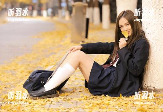 克拉女神-凌雪 克拉女神 - 深入凌雪的万圣节作品集,分享她独特的摄影艺术与灵感