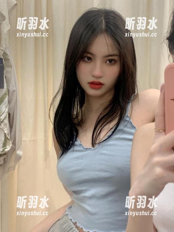 克拉女神 - 孟君清纯私房图包，带你领略她自然动人的恬静之美！