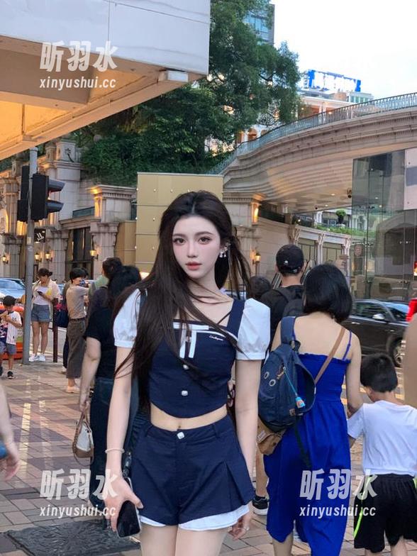 克拉女神-宋黛 克拉女神 - 宋黛高跟鞋在线写真图片引领时尚潮流,轻松获取灵感