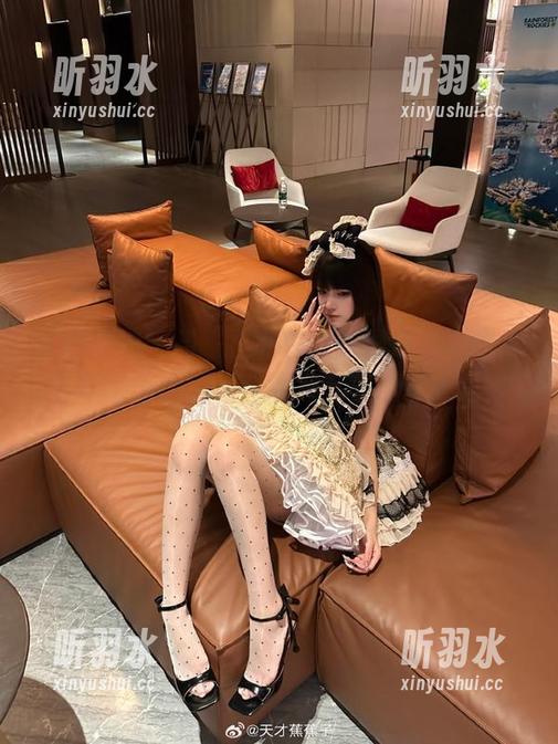 克拉女神 - 当“慕菲少女”邂逅写真图片，这种养眼的组合能撑起整个夏天吗？