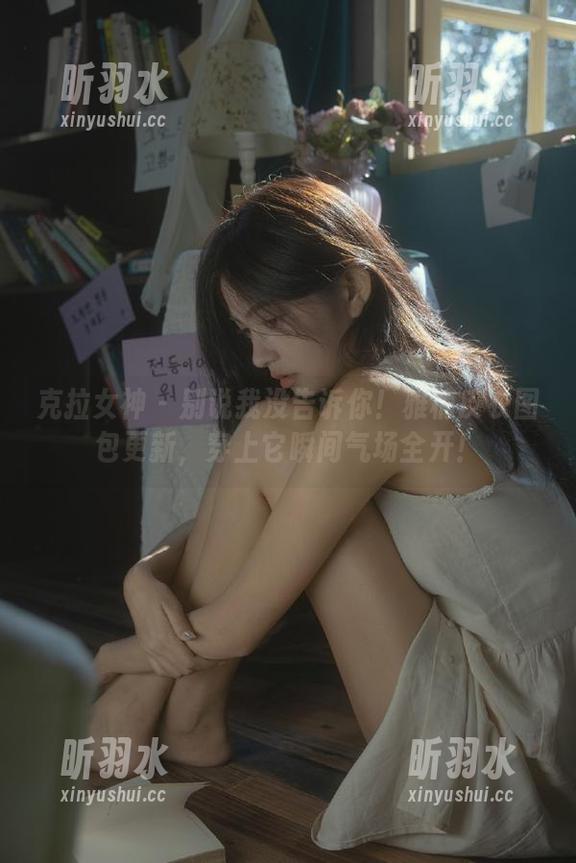 克拉女神 - 别说我没告诉你！雅楠皮衣图包更新，穿上它瞬间气场全开！