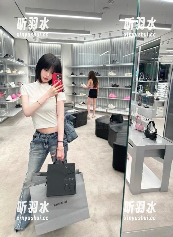兔几盟 - 晓茜sunny黑白摄影图库：快来分享那些让你忍不住想点赞的作品！