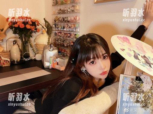 观看叉子宝宝清新夏日图包，享受美好时光与甜美瞬间的完美结合！