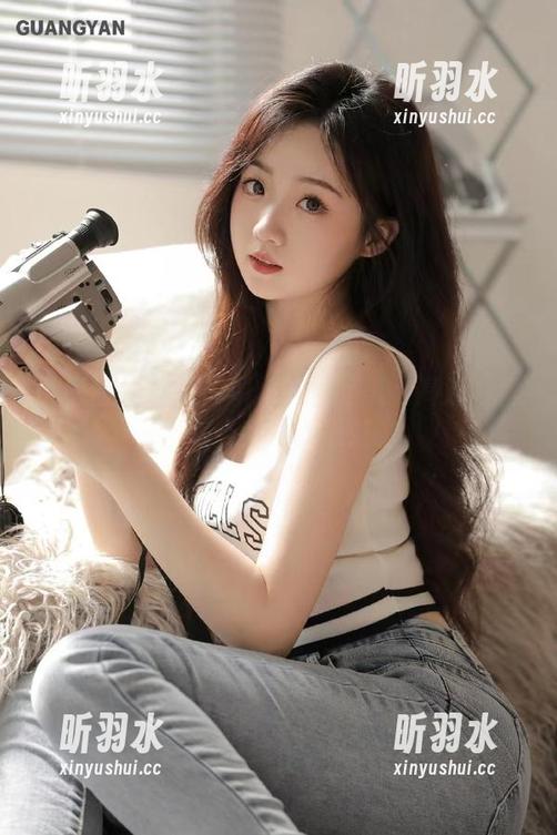 微密圈 - 捕捉周妍希的浴室美人高清写真，感受她的无限魅力