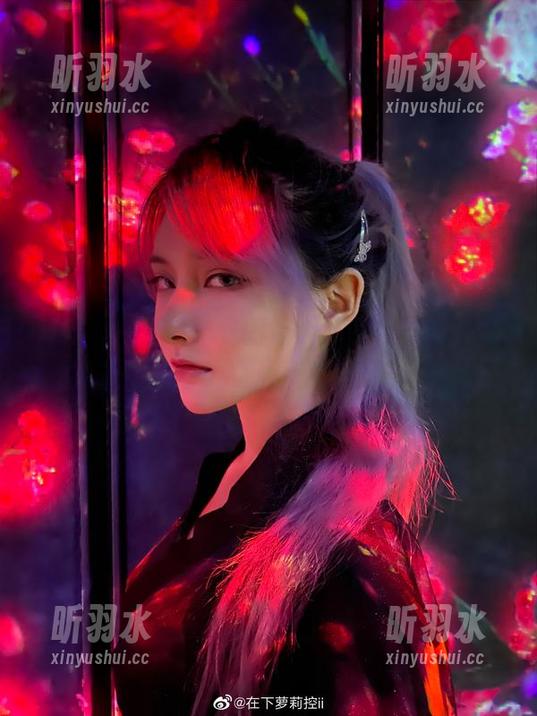在下萝莉控ii泳衣图集大放送，与你分享最动人的夏季风景