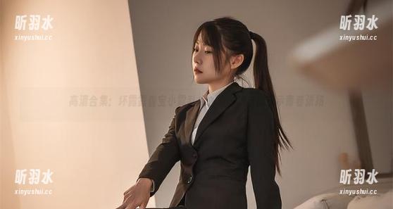 高清合集：坏露露香宝小露乱撞，瑜伽服自拍展示青春张扬