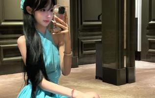 头条女神 - 探索莫小希万圣节主题写真，网盘下载一次性获取美丽瞬间！