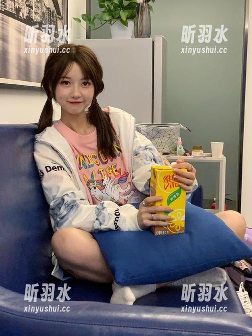 青楼韵事之美，奈汐酱Nice的福利写真为你展现绝妙魅力，快来感受吧！