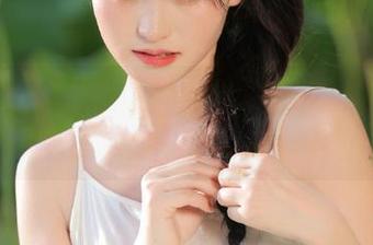 奈汐酱Nice黑丝写真图集全新分享：感受她灵动优雅的每一个瞬间