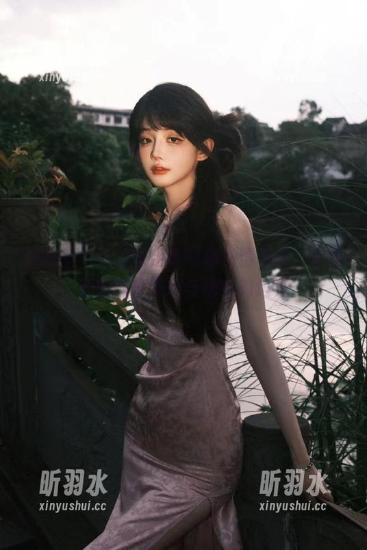 微密圈 - 小芯酱全新写真剧情来袭，精选美图探索梦幻与现实的边界