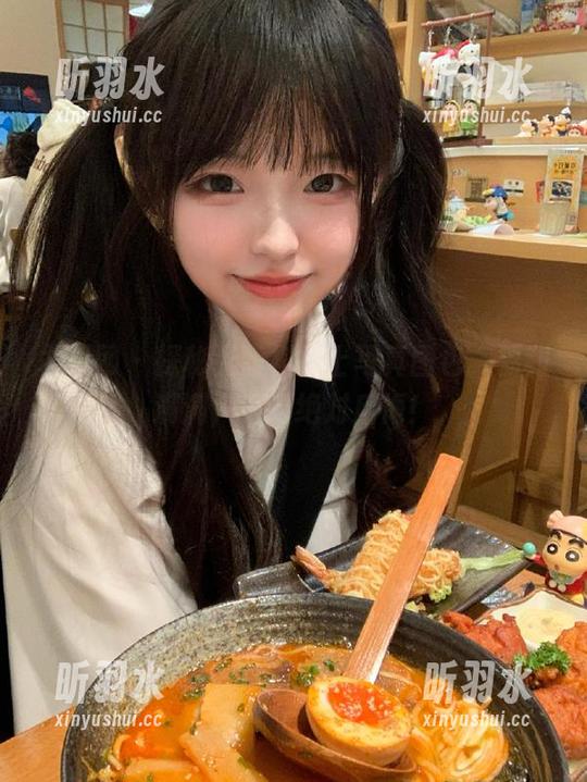 尤果网 - 探秘张馥棋护士写真图包，福利满满，不看绝对后悔！