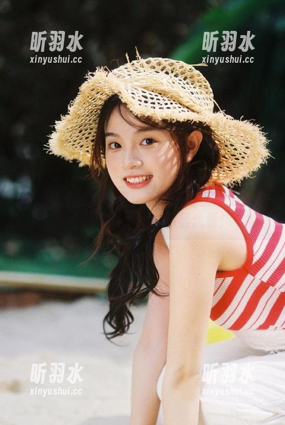 尤果网 - 视觉盛宴：获取网盘上的王轶玲兔女郎写真作品，尽显优雅！