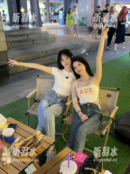 尤果网-笑笑 尤果网 - 笑笑甜心写真集:精选时刻展现甜蜜与青春的完美结合