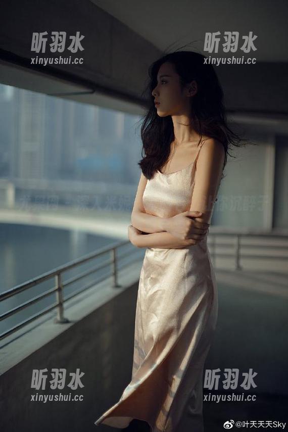 尤果网 - 深入米妮女友图包：让你沉醉于这套写真合集