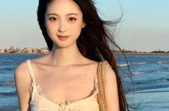 尤果网 - 探索贝拉的夏天故事：梦幻写真套图合集，邀你共享美好时光！