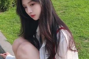尤果网 - 陈怡曼长腿写真套图，高清呈现迷人魅力与优雅风姿