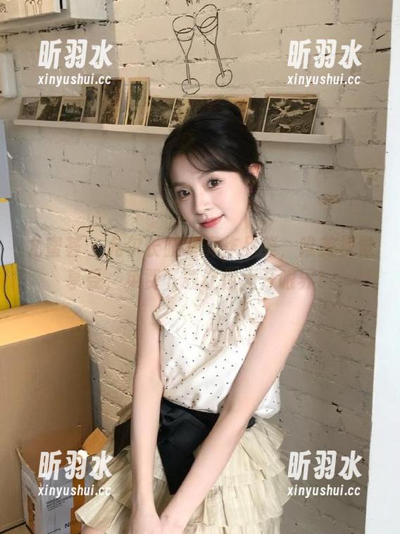 尤蜜荟 - 允尔长腿写真作品集，唯美视觉享受，免费下载让你大开眼界！