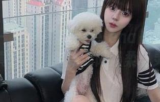 尤蜜荟 - 沉浸在娜露Selena的无圣光可爱写真合集，感受无限温柔与灵动！
