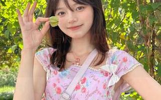 尤蜜荟 - 在小海臀Rena的蕾丝全套图包里，发现了春日的气息与无限的创意！