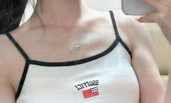 尤蜜荟 - 你绝对不想错过的小海臀Rena无圣光厨娘写真合集