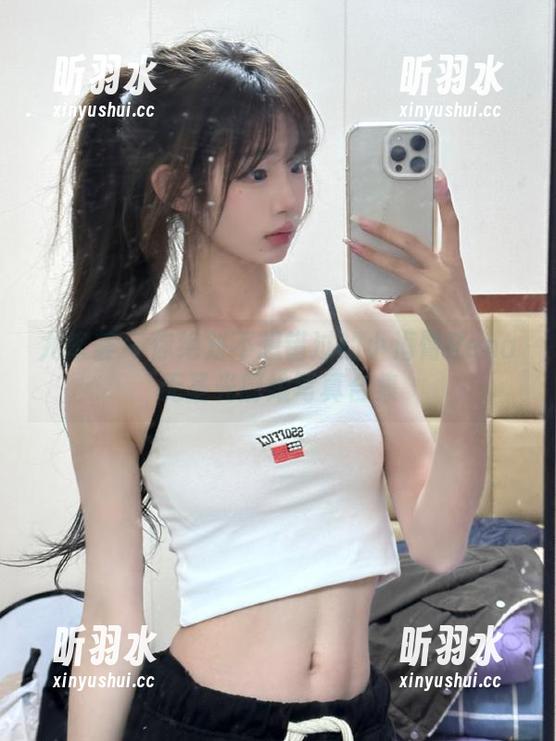 尤蜜荟 - 你绝对不想错过的小海臀Rena无圣光厨娘写真合集